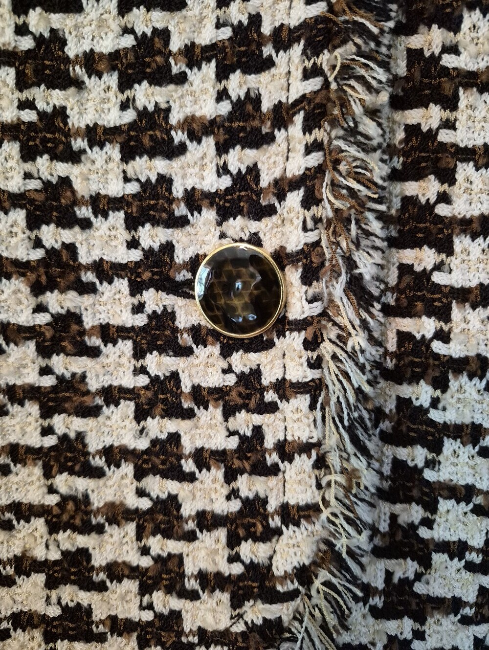 St. John Houndstooth Blazer with atteched Scarf- 10. S39 - Picture 4 of 12